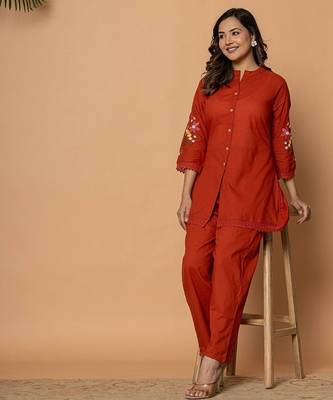 Rust pure cotton kurta pant set with floral embroidery 3