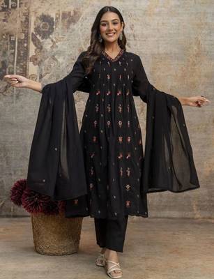 Black mul cotton anarkali set with floral embroidery     festive wear 2