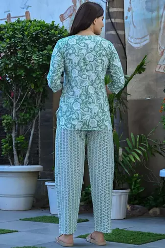 Mint green cotton co-ord set with floral print     casual wear