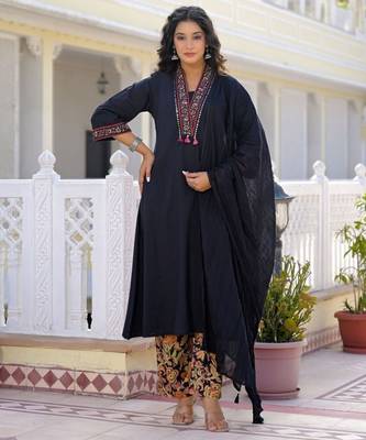 Black premium cotton kurta set with handworked embroidered neckline 4