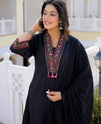 Black premium cotton kurta set with handworked embroidered neckline 5