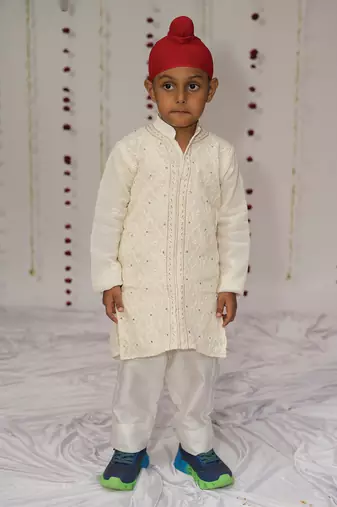 Ivory embroidered georgette kurta set