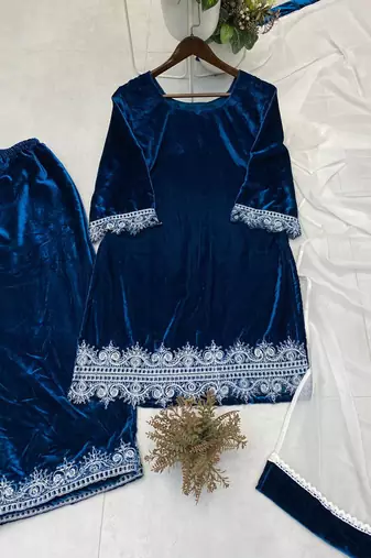 blue velvet salwar suit dupatta