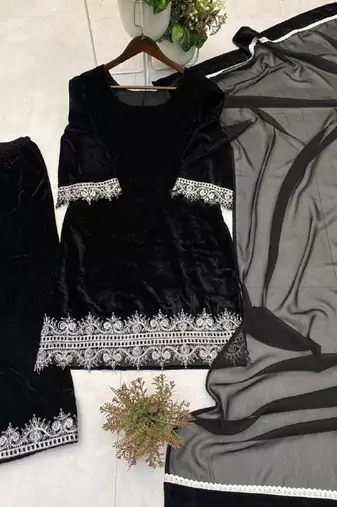black velvet salwar suit dupatta