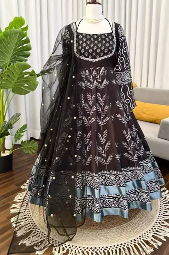 black anarkali salwar suit dupatta
