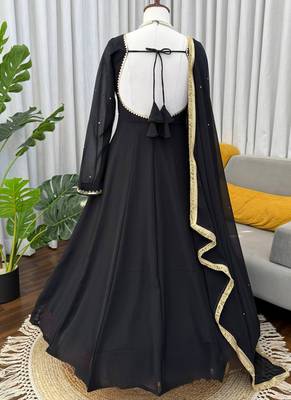 black faux georgette anarkali salwar suit dupatta 3