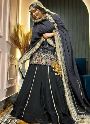black crepe silk blend salwar suit dupatta 1