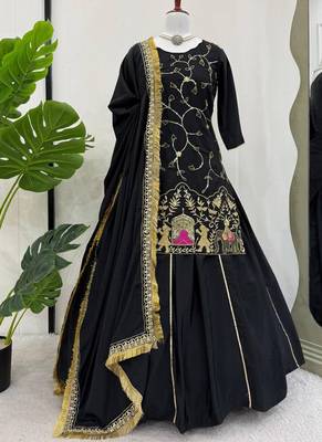 black crepe silk blend salwar suit dupatta 3