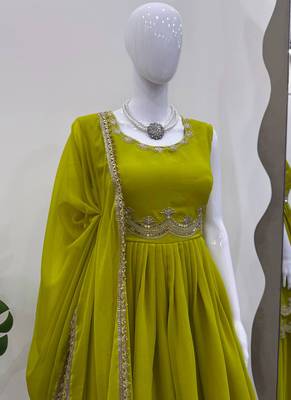 light green faux georgette salwar suit dupatta 3