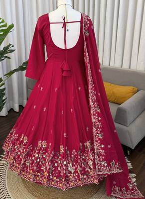 pink crepe silk blend anarkali salwar suit dupatta 3