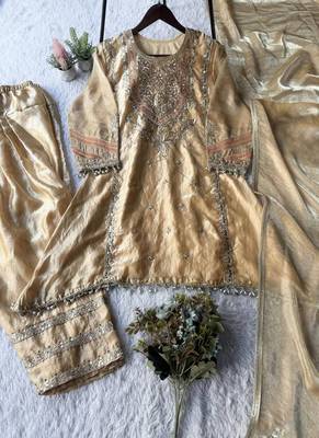 golden embroidered salwar suit dupatta 2