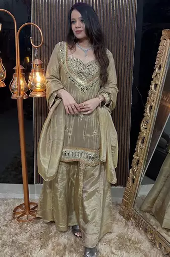 beige salwar suit dupatta