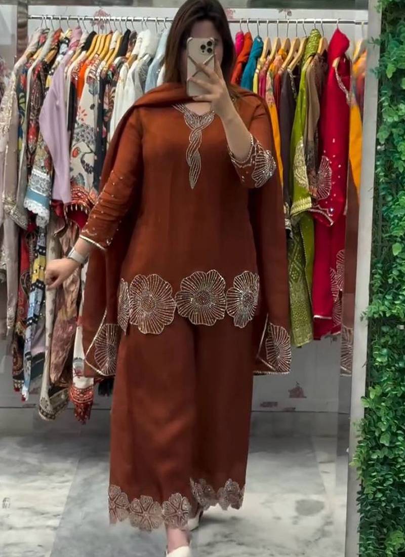 brown salwar suit dupatta