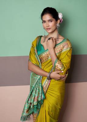 Elegant patola silk blend saree  2