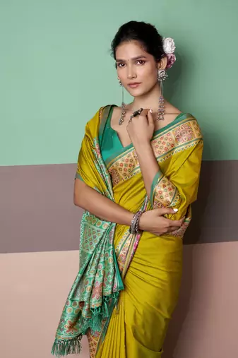 Elegant patola silk blend saree 