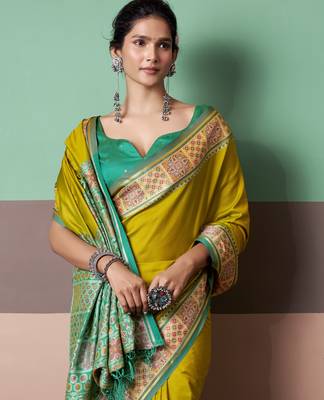 Elegant patola silk blend saree  3