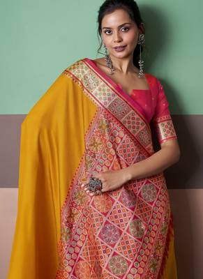 Elegant patola silk blend saree  3