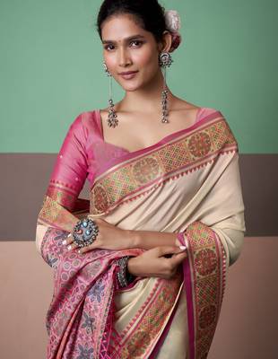 Elegant patola silk blend saree  2
