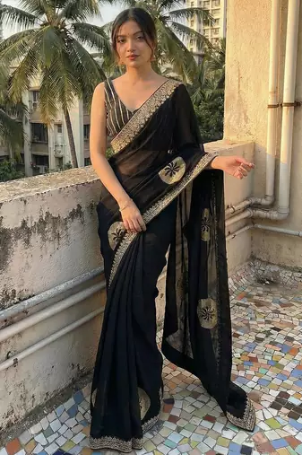 Women's embroidered silk blendsaree