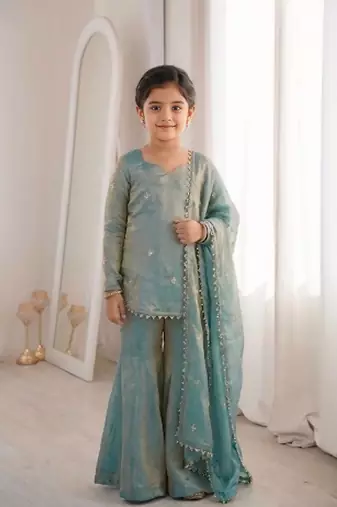 New stylish embroderied  kids kurta set