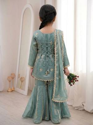   embroderied kids kurta set 3