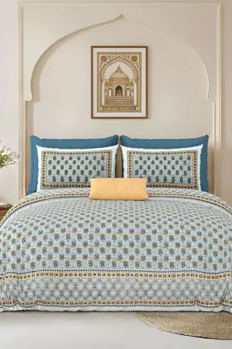 bedsheet with pillow covers for home & bedroom use