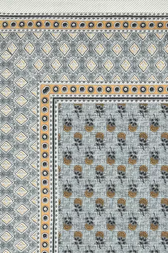 bedsheet with pillow covers for home & bedroom use