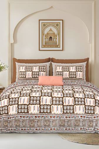 bedsheet with pillow covers for home & bedroom use