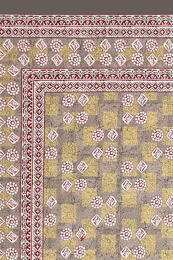 bedsheet with pillow covers for home & bedroom use