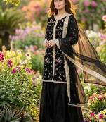 Womens heavy embroidery work kurta set