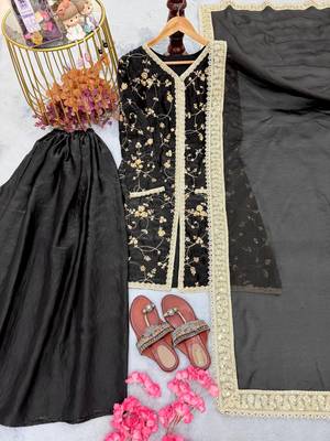 Womens heavy embroidery work kurta set 2