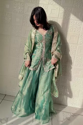 Womens heavy embroidery work kurta set