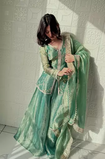Womens heavy embroidery work kurta set