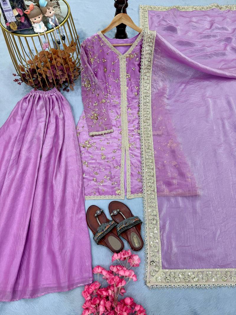 Womens heavy embroidery work kurta set