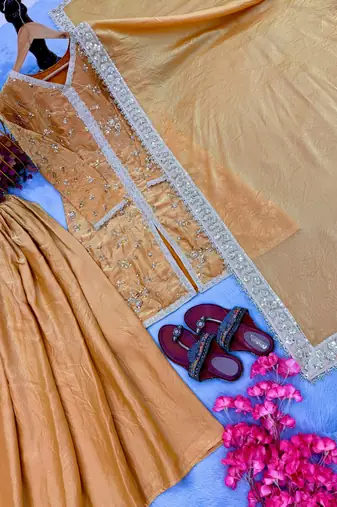 Womens heavy embroidery work kurta set