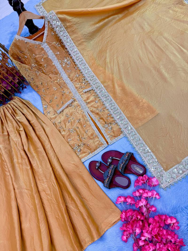 Womens heavy embroidery work kurta set