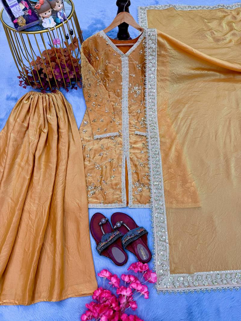 Womens heavy embroidery work kurta set