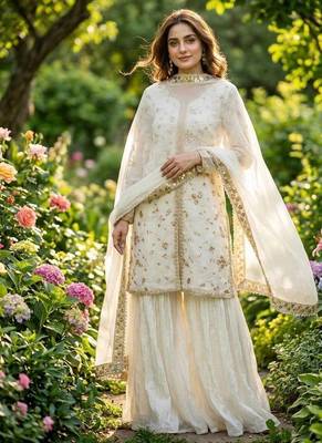 Womens heavy embroidery work kurta set 2