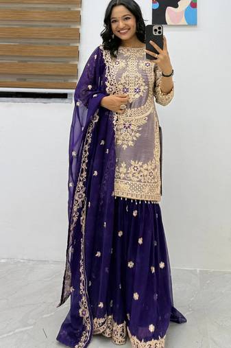 Womens latest trending  codding embroidery siqunce work kurta set