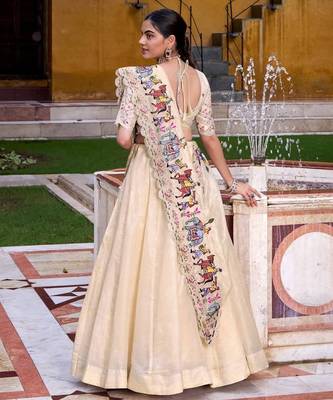 BEIGE EMBROIDERED WORK SILK LEHENGA CHOLI WITH DUPATTA. 2