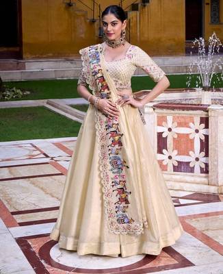 BEIGE EMBROIDERED WORK SILK LEHENGA CHOLI WITH DUPATTA. 3