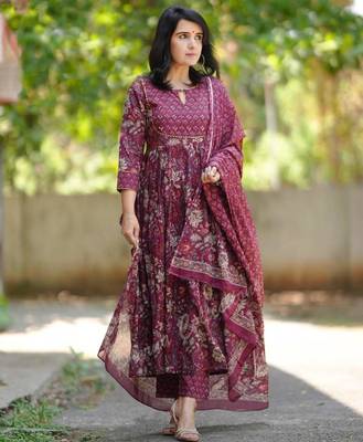 Maroon rayon printed kurta set 2