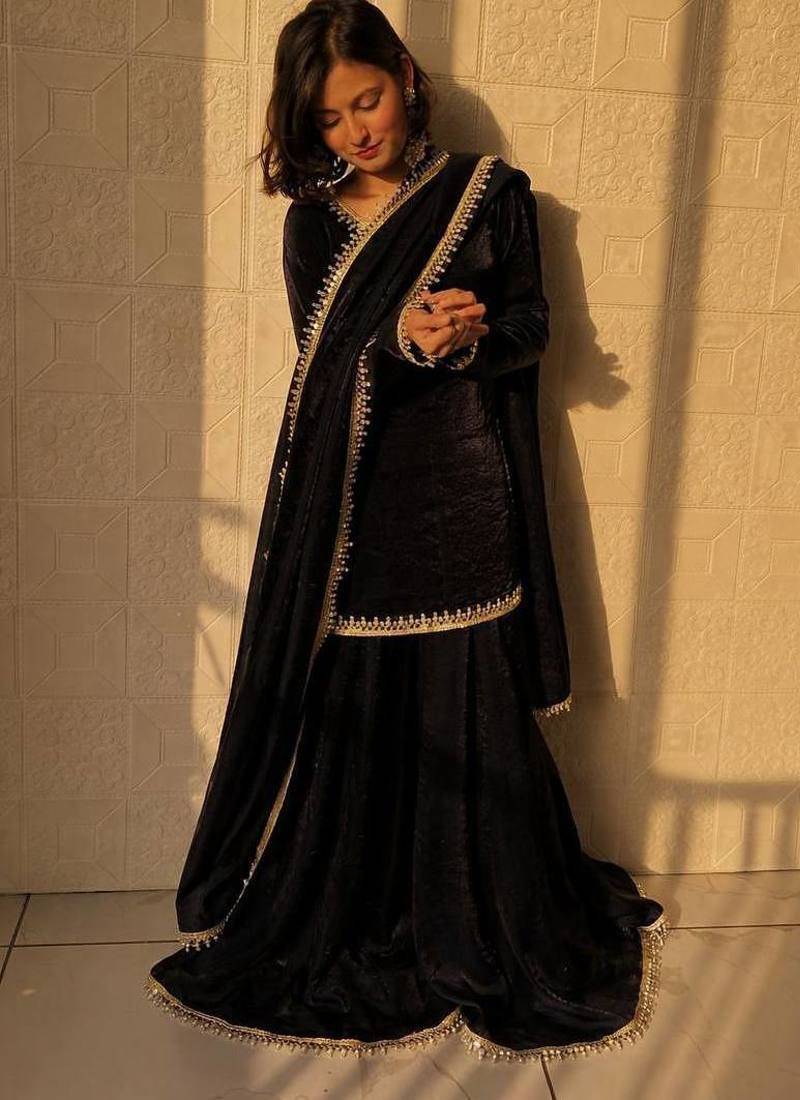 Womens new trending less and mirror work kuta set