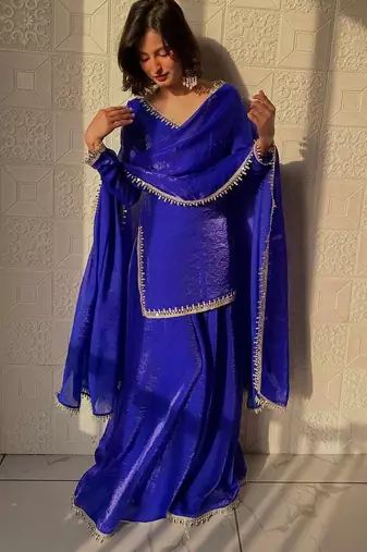 Womens new trending less and mirror work kuta set