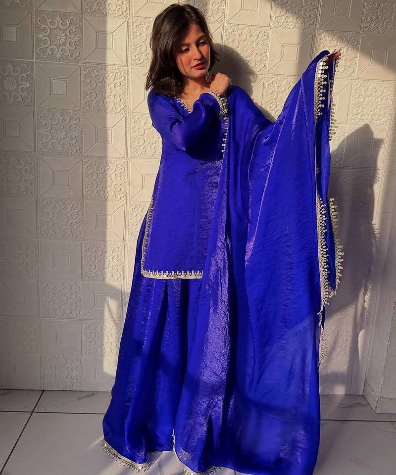 Womens new trending less and mirror work kuta set
