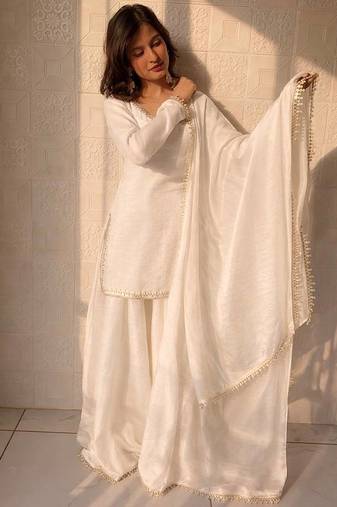 Womens new trending less and mirror work kuta set