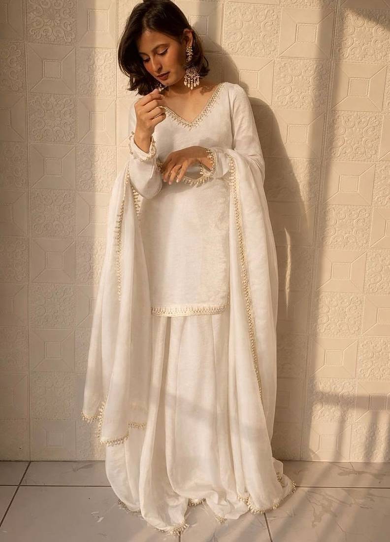 Womens new trending less and mirror work kuta set