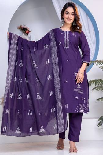 Cotton cambric straight kurti-pant-dupatta set