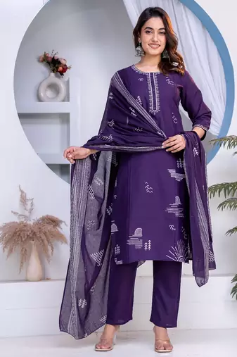 Cotton cambric straight kurti-pant-dupatta set