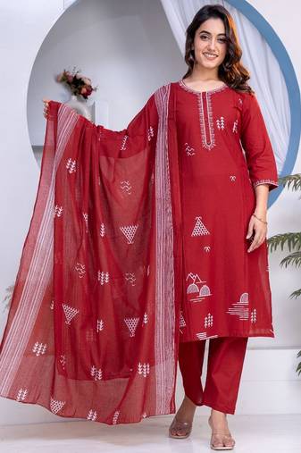 Cotton cambric straight kurti-pant-dupatta set